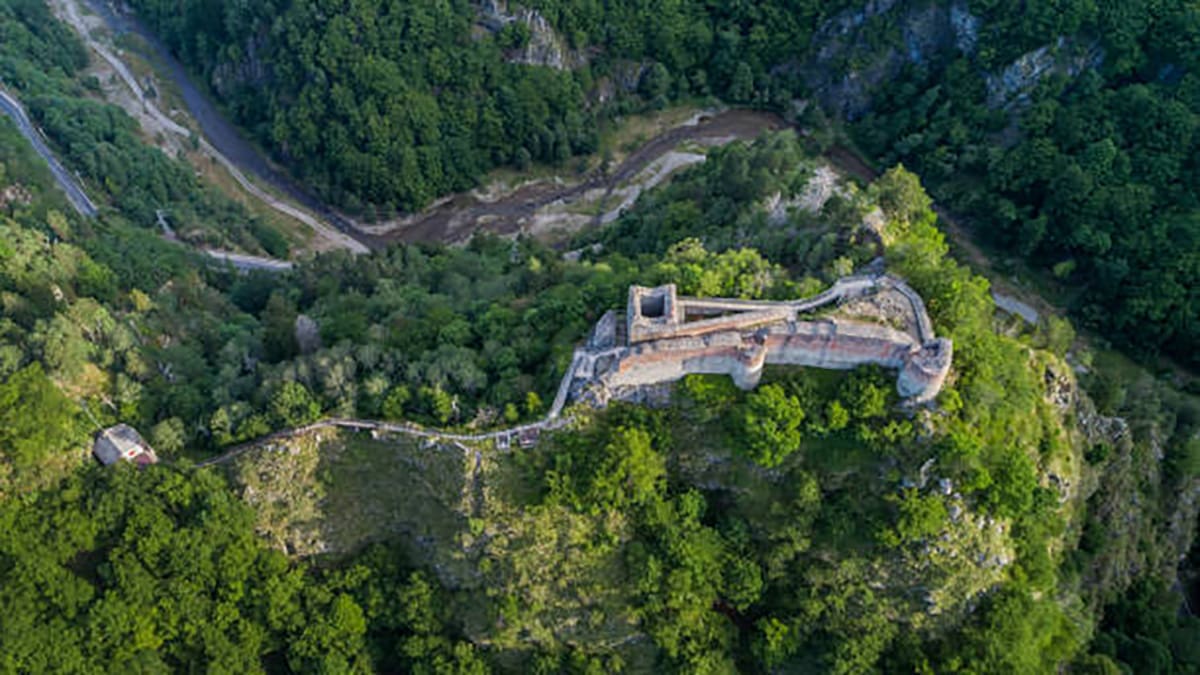 Poenari Castle