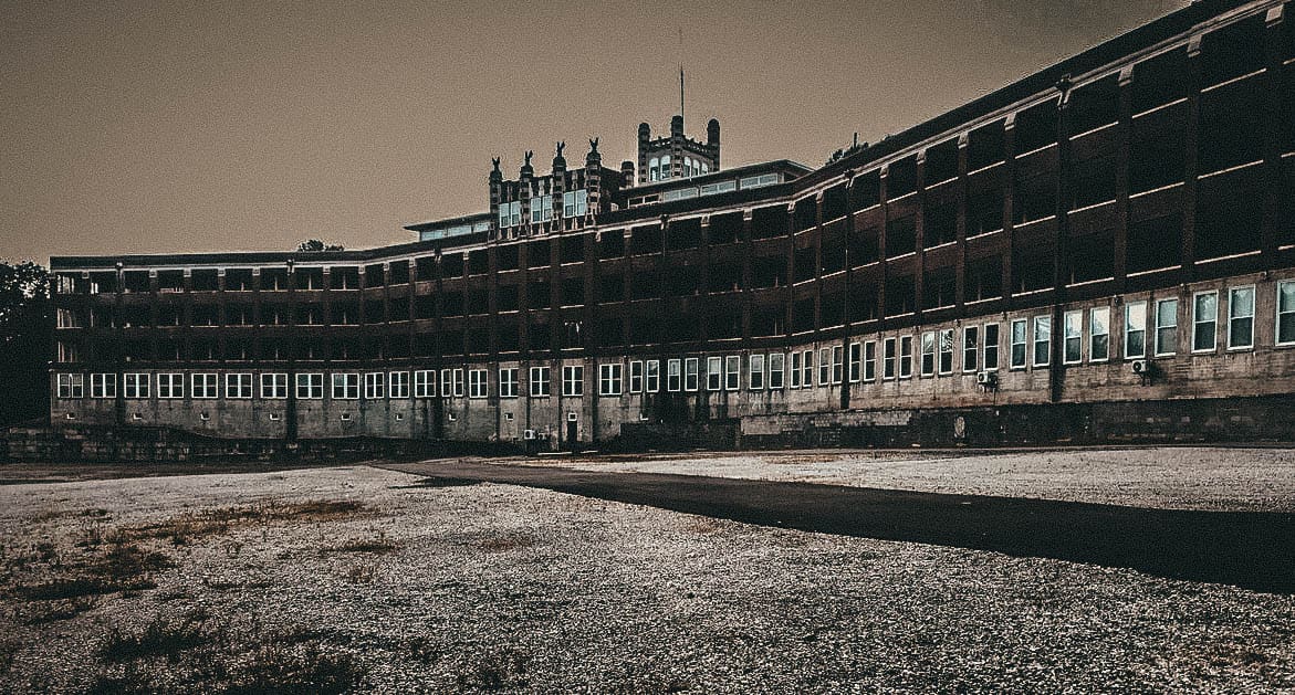 Waverly Hills Sanatorium, Louisville, Kentucky. Paranormal Destination, Paranormal travel