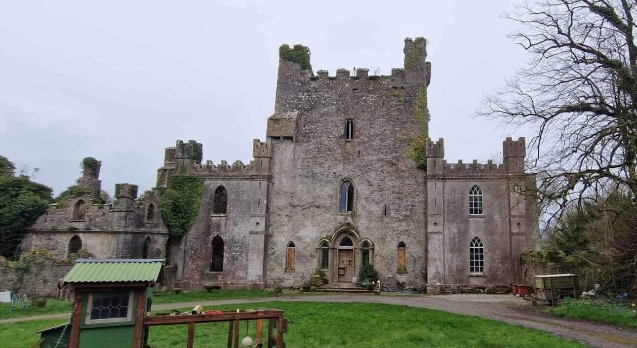 Leap Castle, Ireland. A castle filled with legends and ghost stories. Supernatural Tourism, Historic Preservation