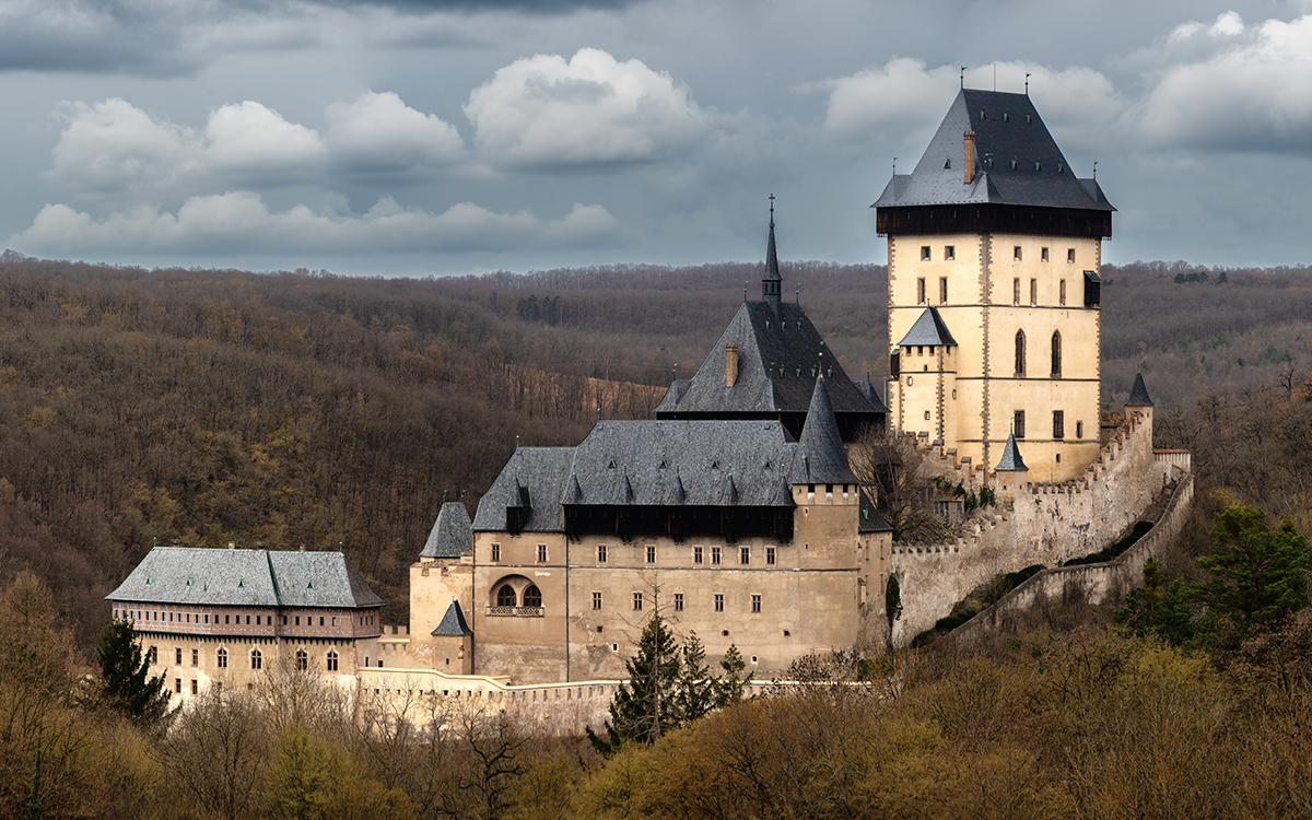 Karlštejn Castle. medieval castle tour, Prague tour