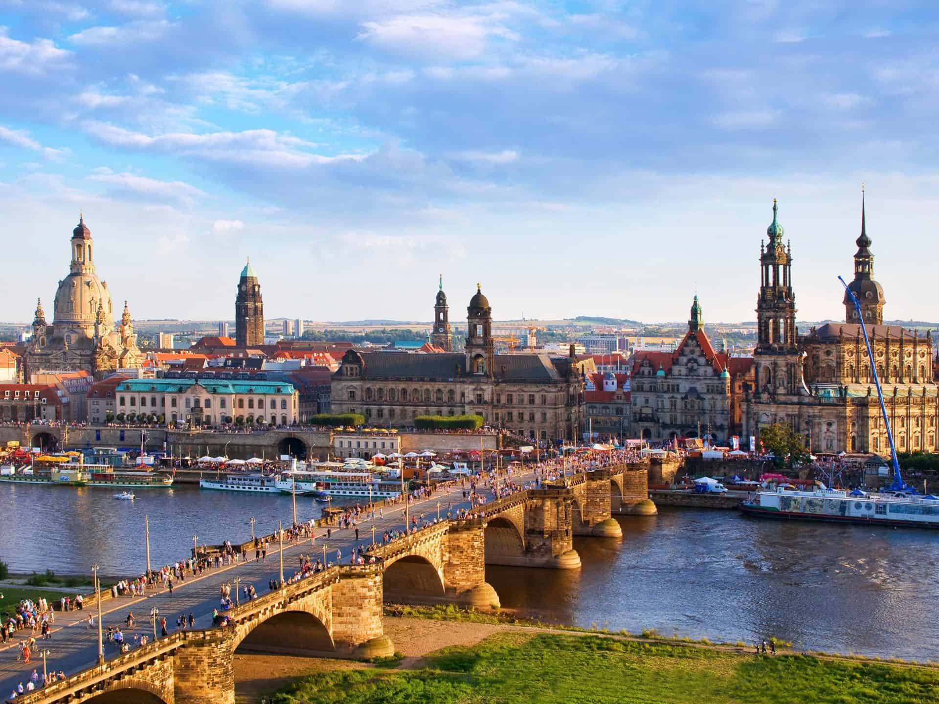 holiday inn express dresden 9281236823 4x3